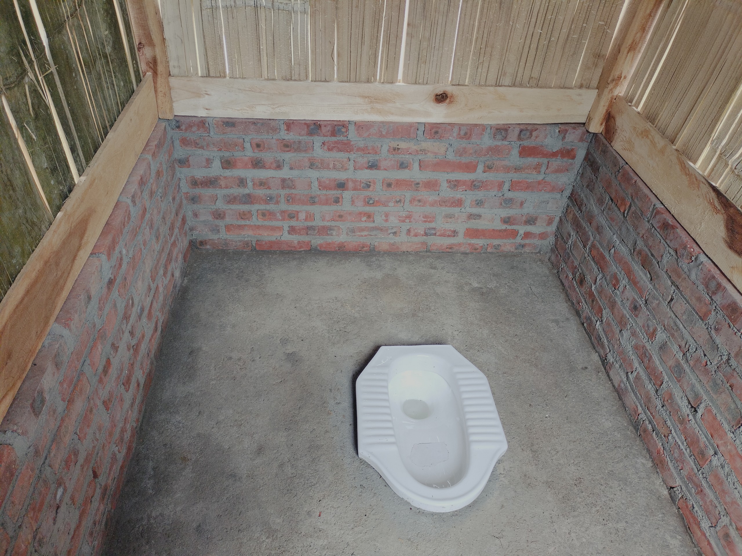 baños y pozos sépticos ubis swiss